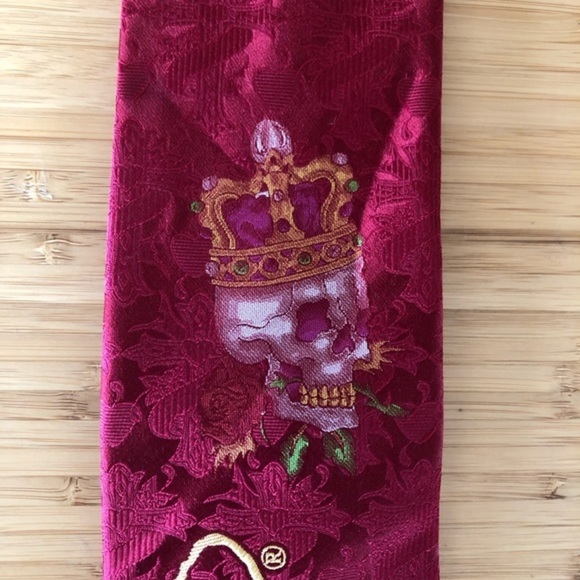 Ed Hardy Silk Tie! Ruby Red & Vintage EH Branding! - Picture 5 of 6